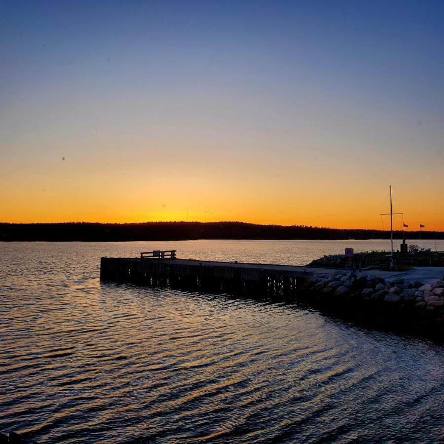 Albert'S Shelburne Bagian luar foto