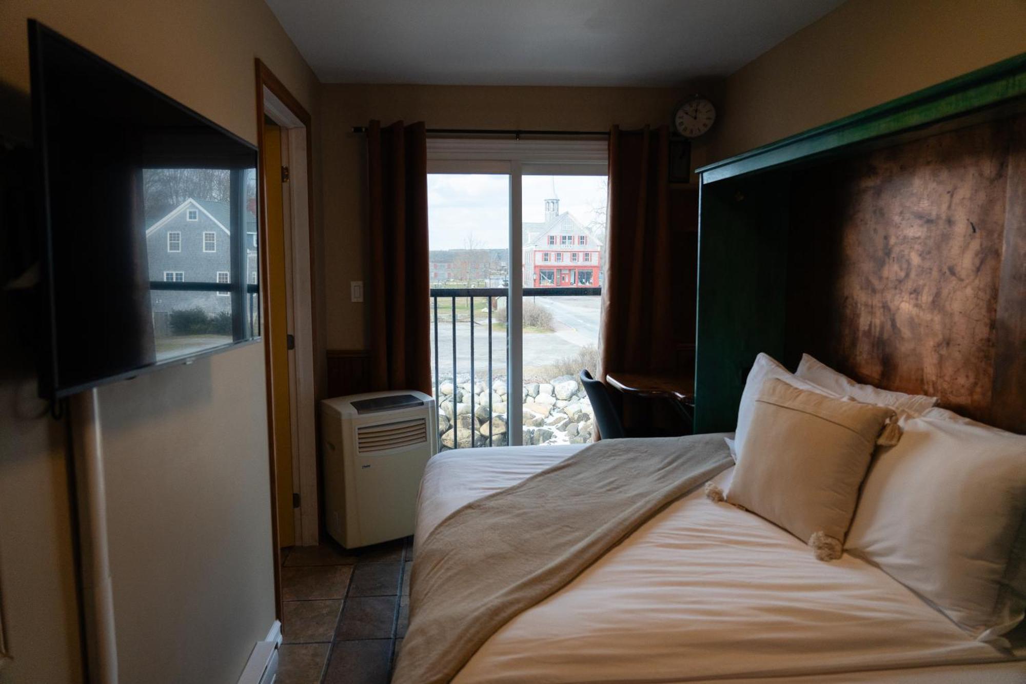 Albert'S Shelburne Bagian luar foto