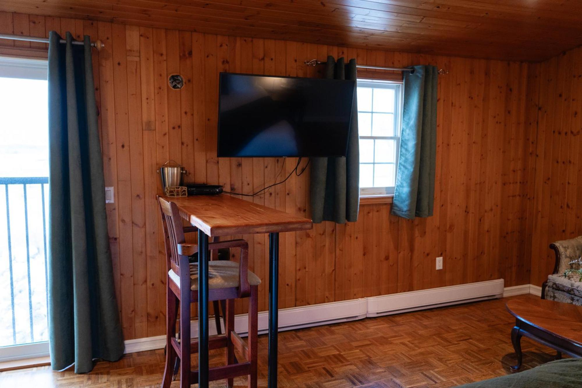 Albert'S Shelburne Bagian luar foto