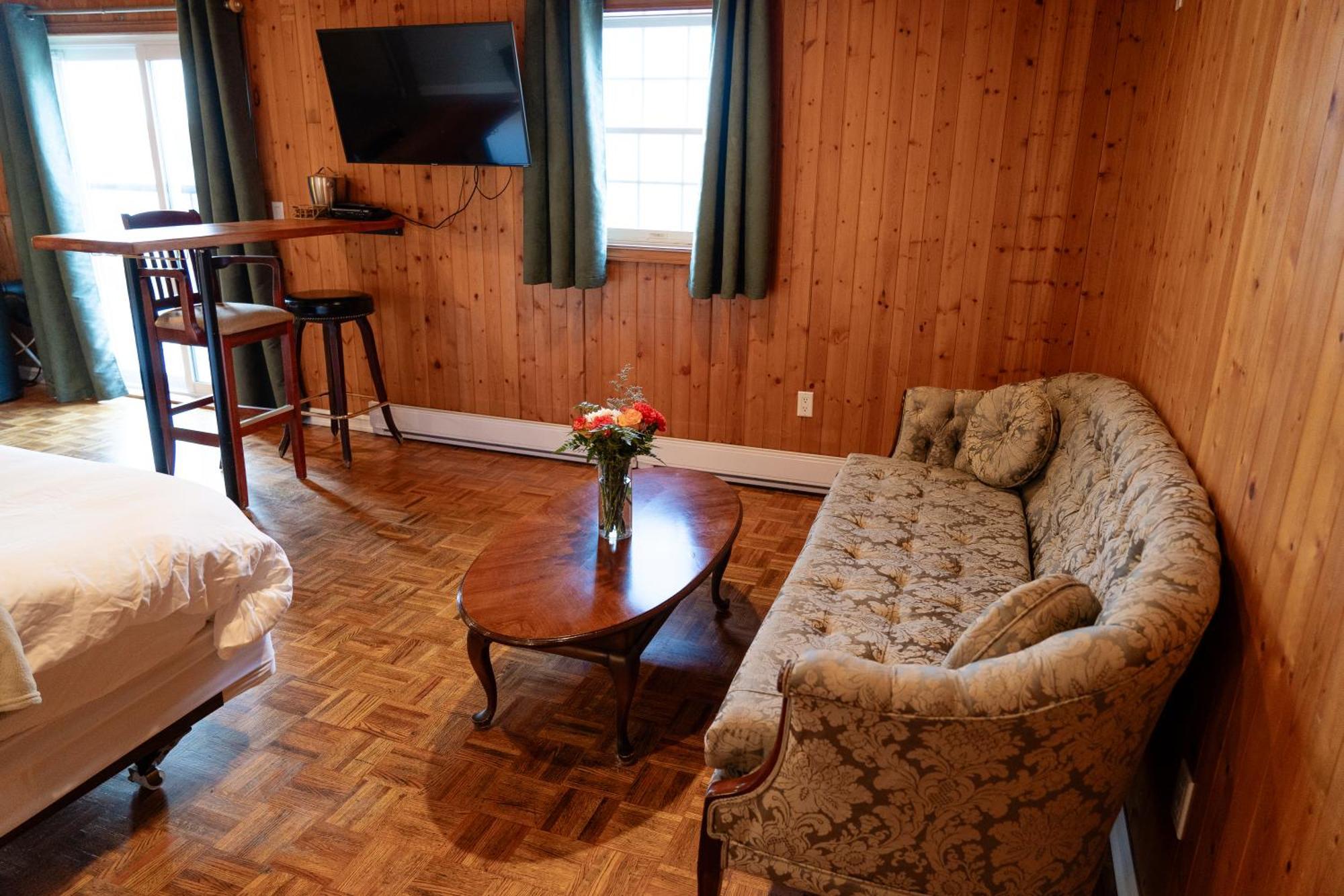 Albert'S Shelburne Bagian luar foto