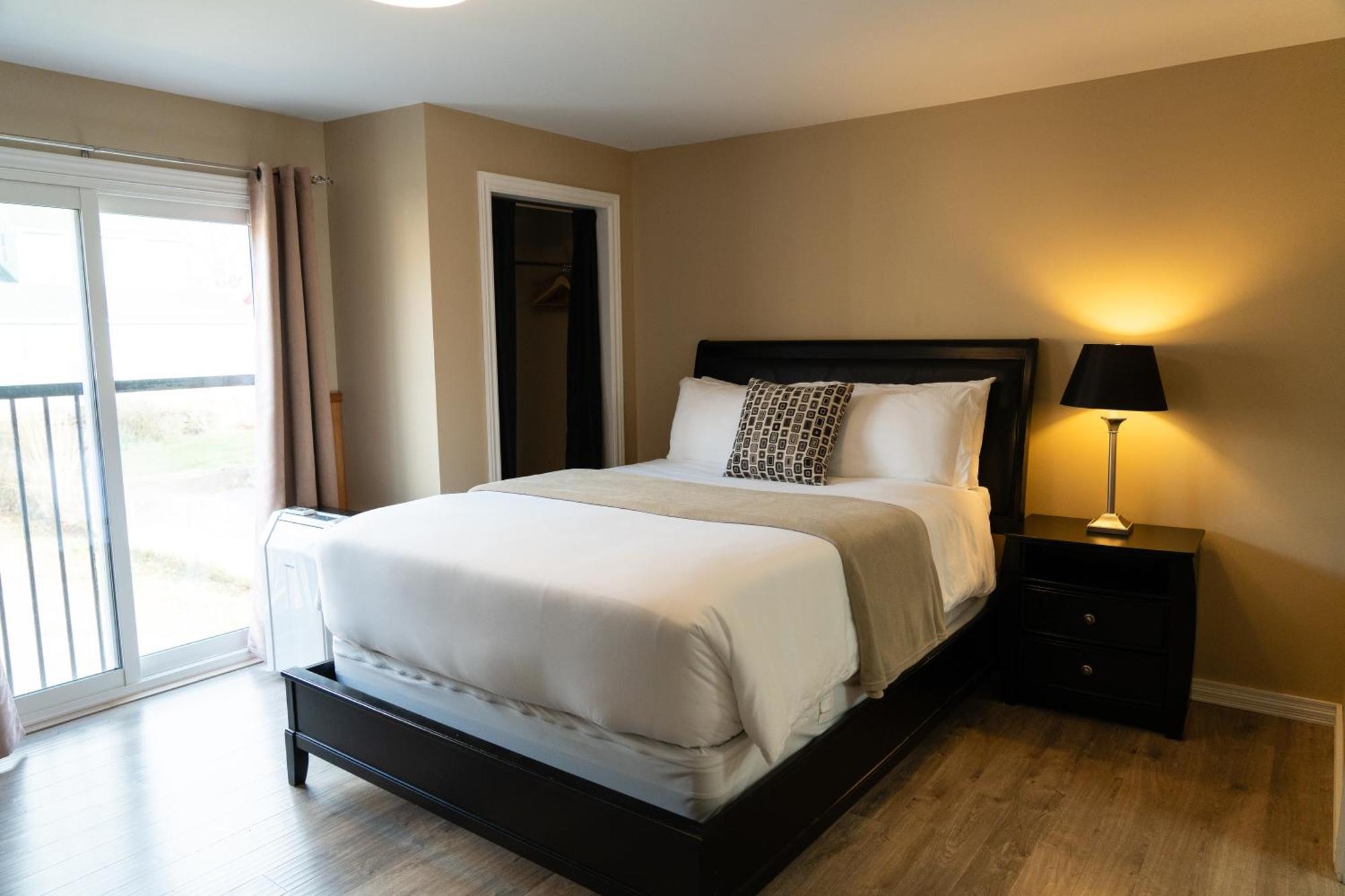 Albert'S Shelburne Bagian luar foto