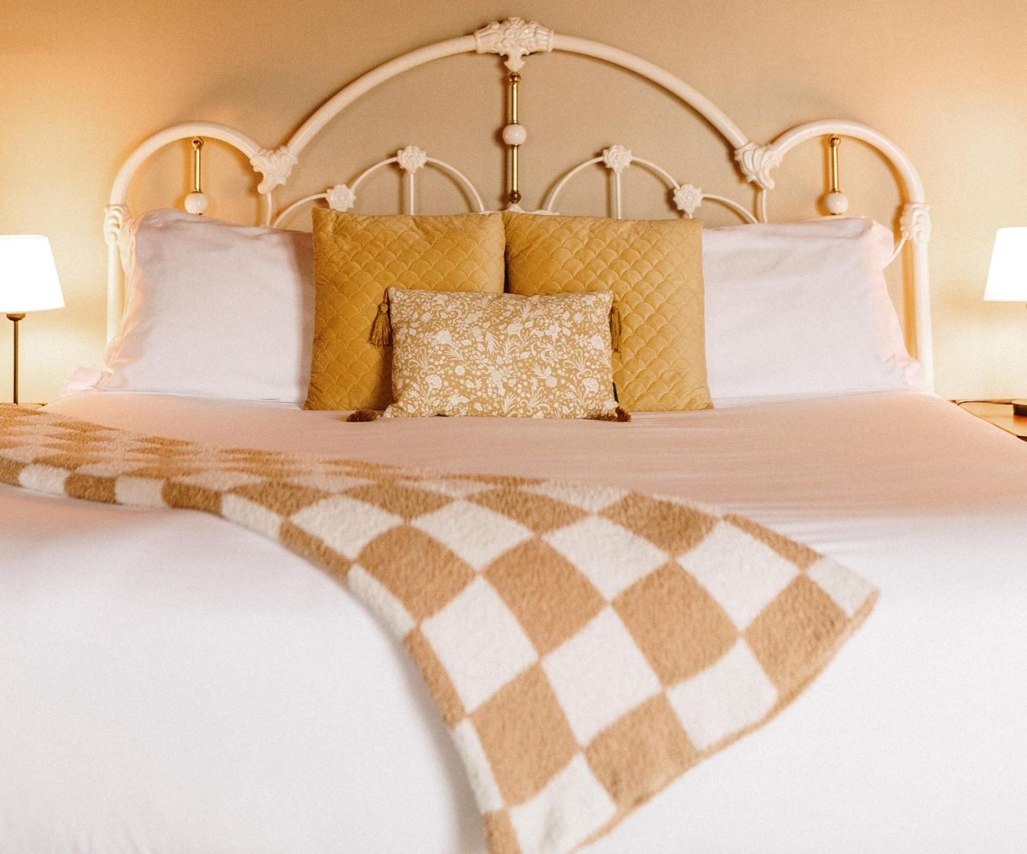Albert'S Shelburne Bagian luar foto