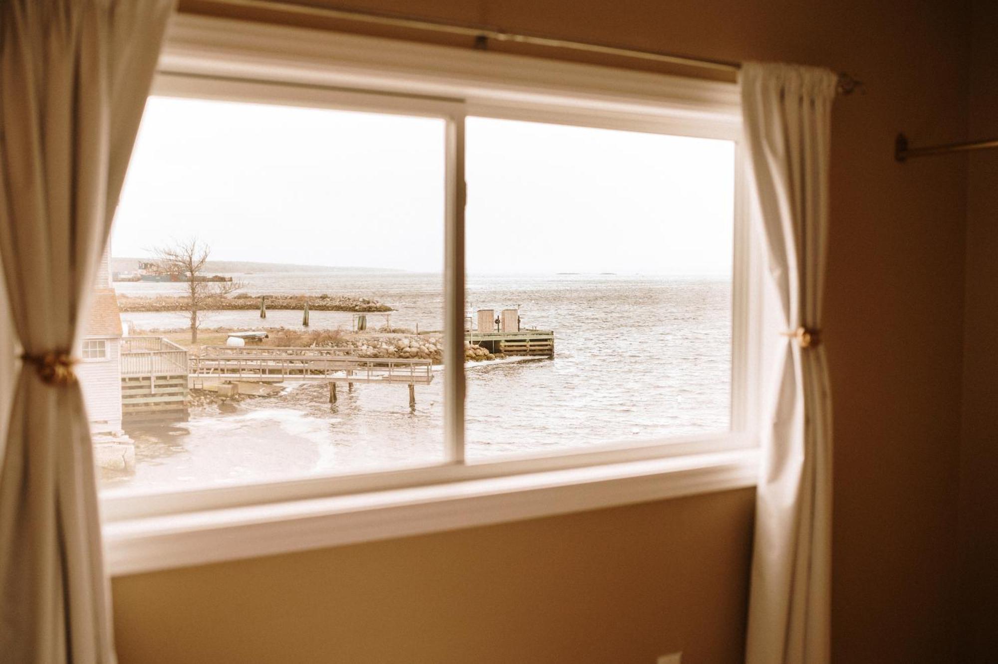 Albert'S Shelburne Bagian luar foto