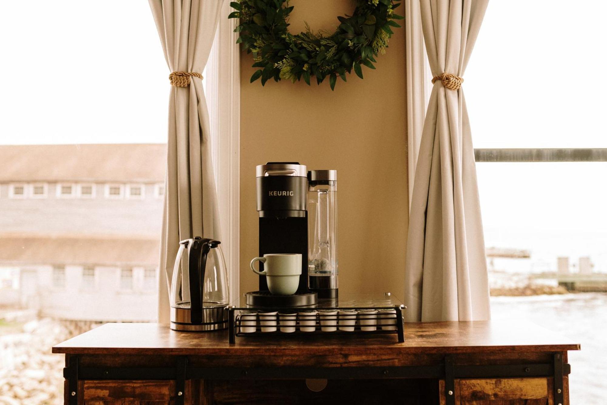 Albert'S Shelburne Bagian luar foto